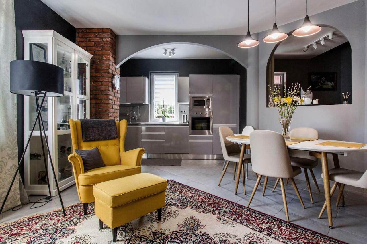 Luca House * בודארוס